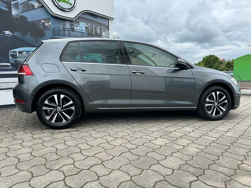 Volkswagen Golf VII IQ. DRIVE 1.5TSI DSG*LED*NAVI*SideAss