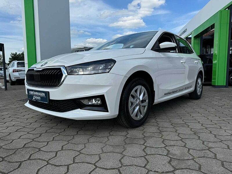 SKODA Fabia Essence 95PS 5-Gang*ALU*PDC*Bluetooth