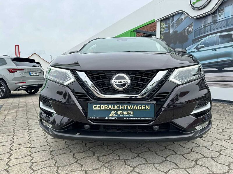 Nissan Qashqai Tekna DCT *360°Cam*LED*LEDER*AHK*19Zoll