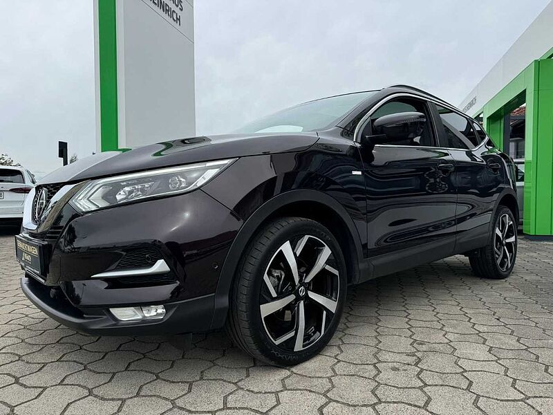 Nissan Qashqai Tekna DCT *360°Cam*LED*LEDER*AHK*19Zoll