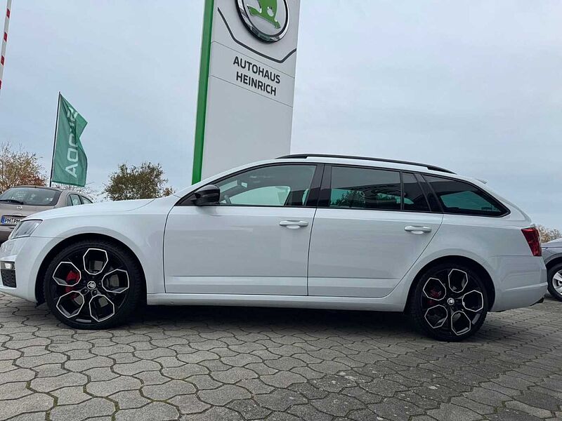 SKODA Octavia Combi 2.0 TSI RS DSG*19Zoll*NAVI*eHeck*